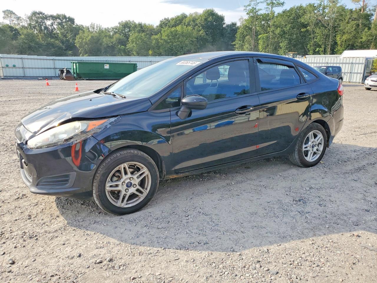 2018 Ford Fiesta Se - zdjęcie główne