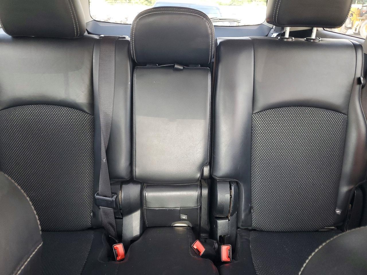 2018 Dodge Journey Crossroad - zdjęcie 10