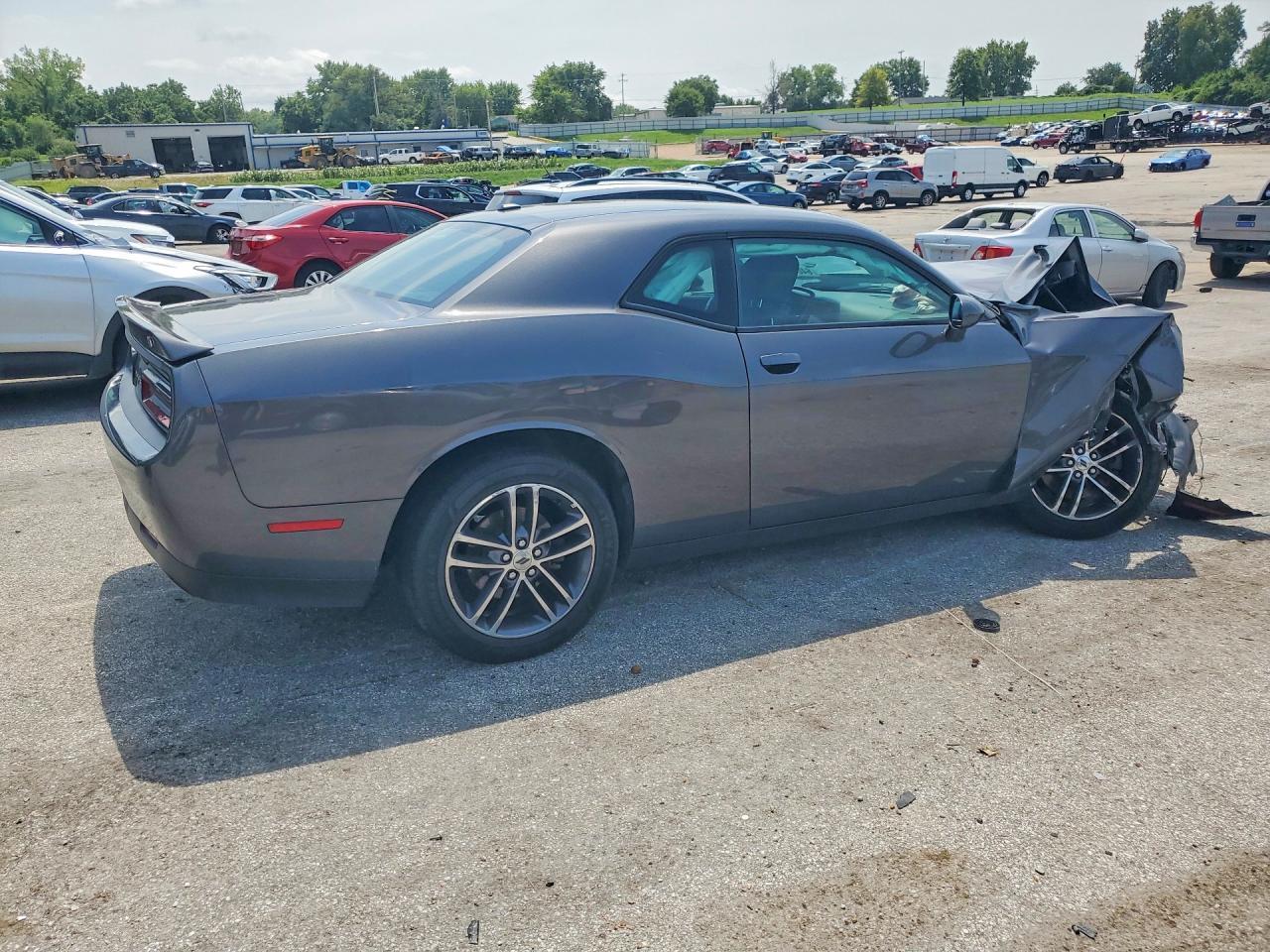 2019 Dodge Challenger Sxt - zdjęcie 3
