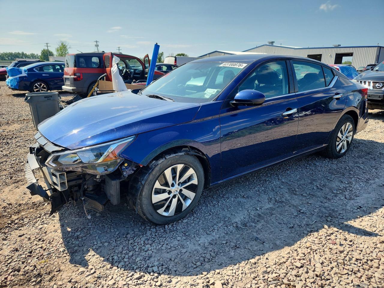 2019 Nissan Altima S - zdjęcie główne