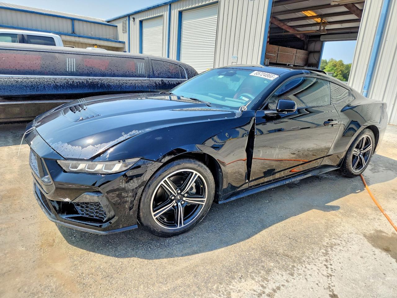 2024 Ford Mustang - zdjęcie główne