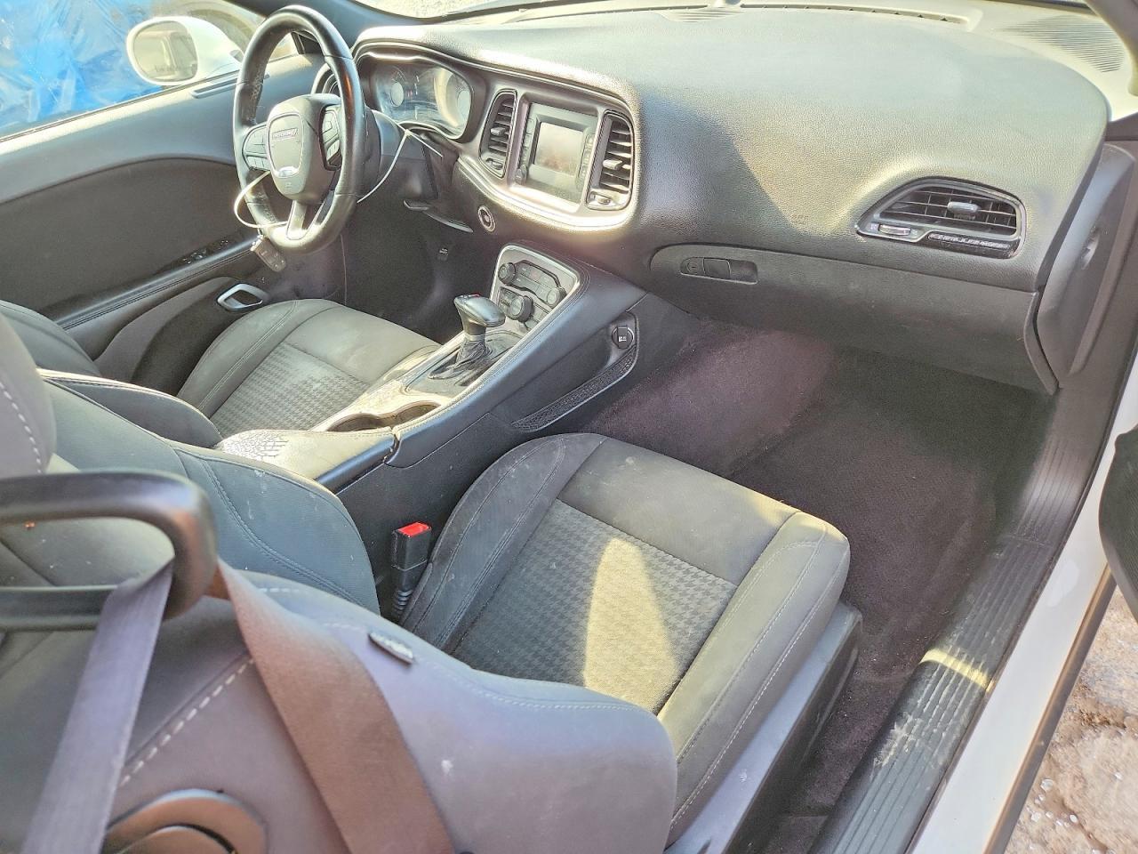 2017 Dodge Challenger Sxt - zdjęcie 8