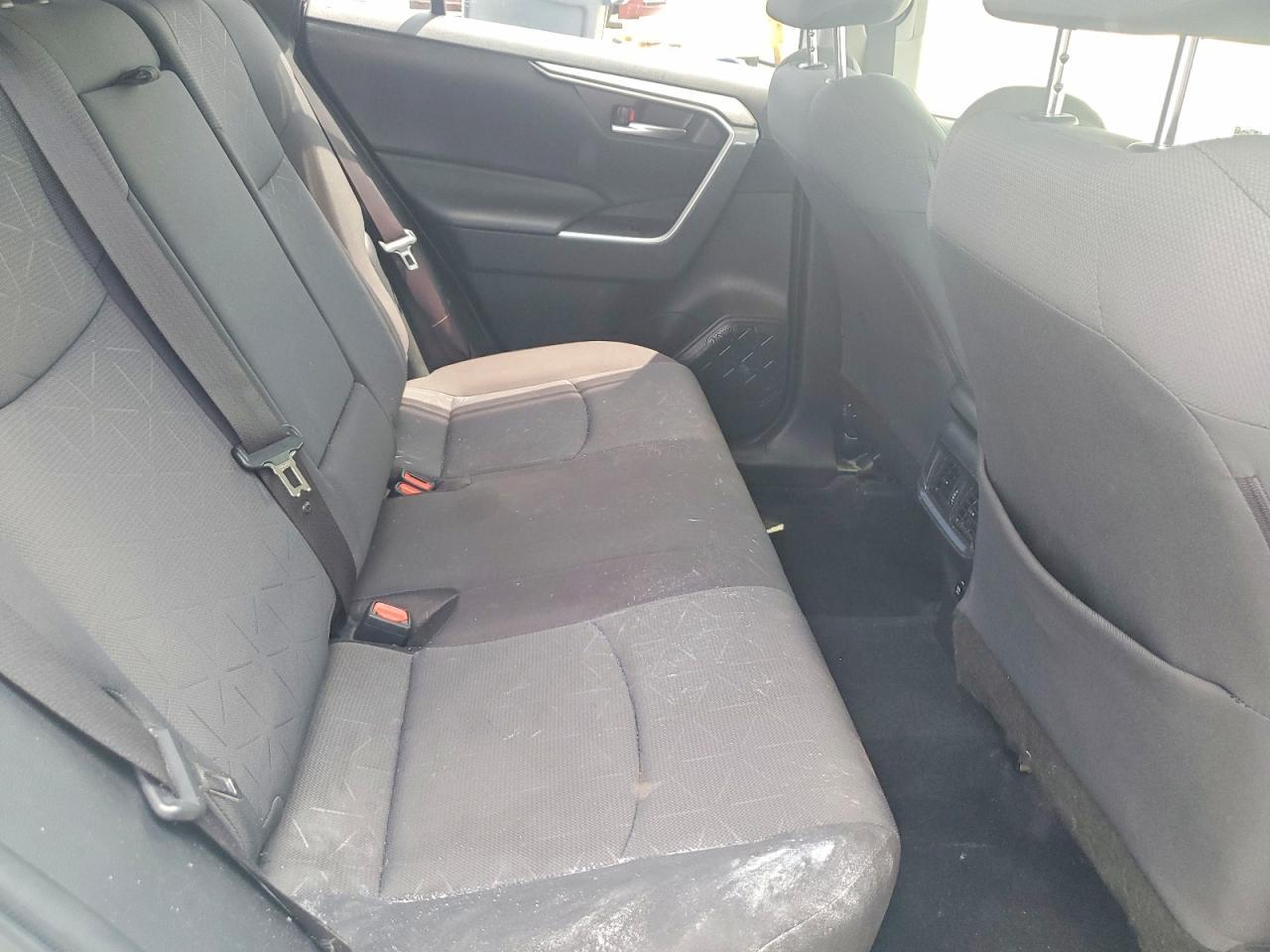 2019 Toyota Rav4 Xle - zdjęcie 11