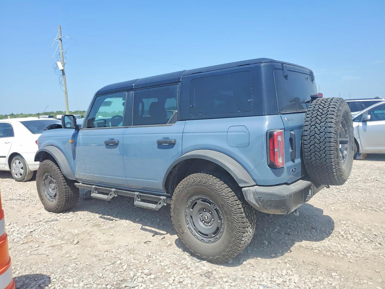 2025 Ford Bronco Badlands - zdjęcie 2