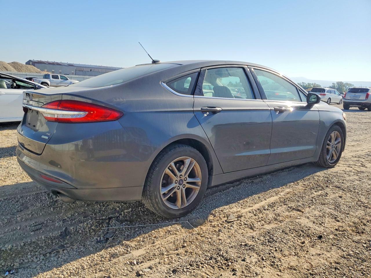 2018 Ford Fusion Se - zdjęcie 3