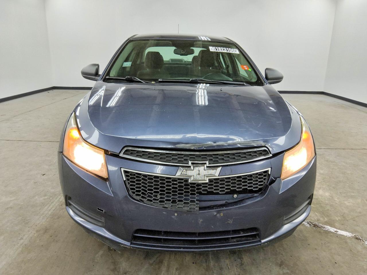 2013 Chevrolet Cruze Ls - zdjęcie 5