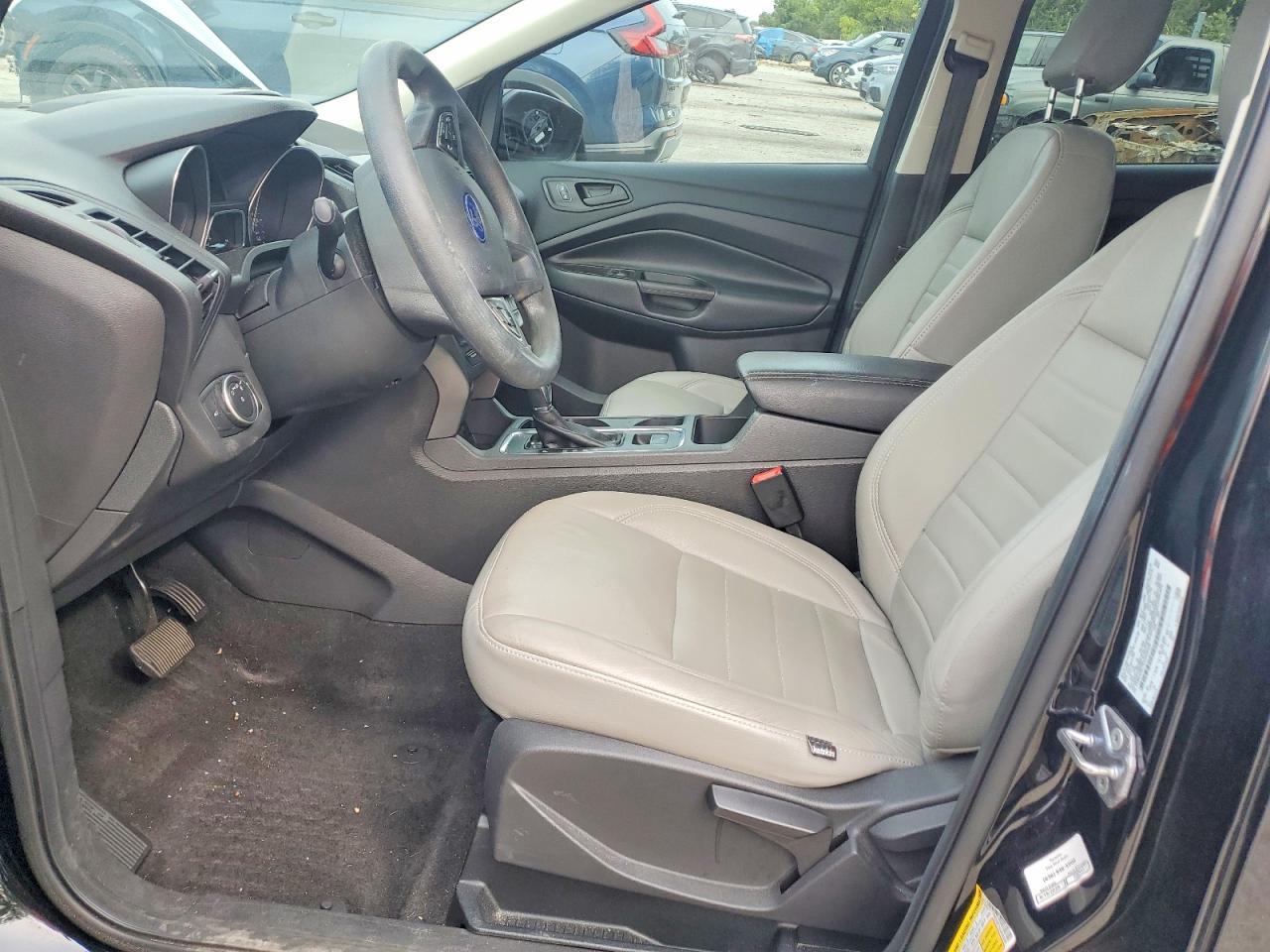 2018 Ford Escape S - zdjęcie 7
