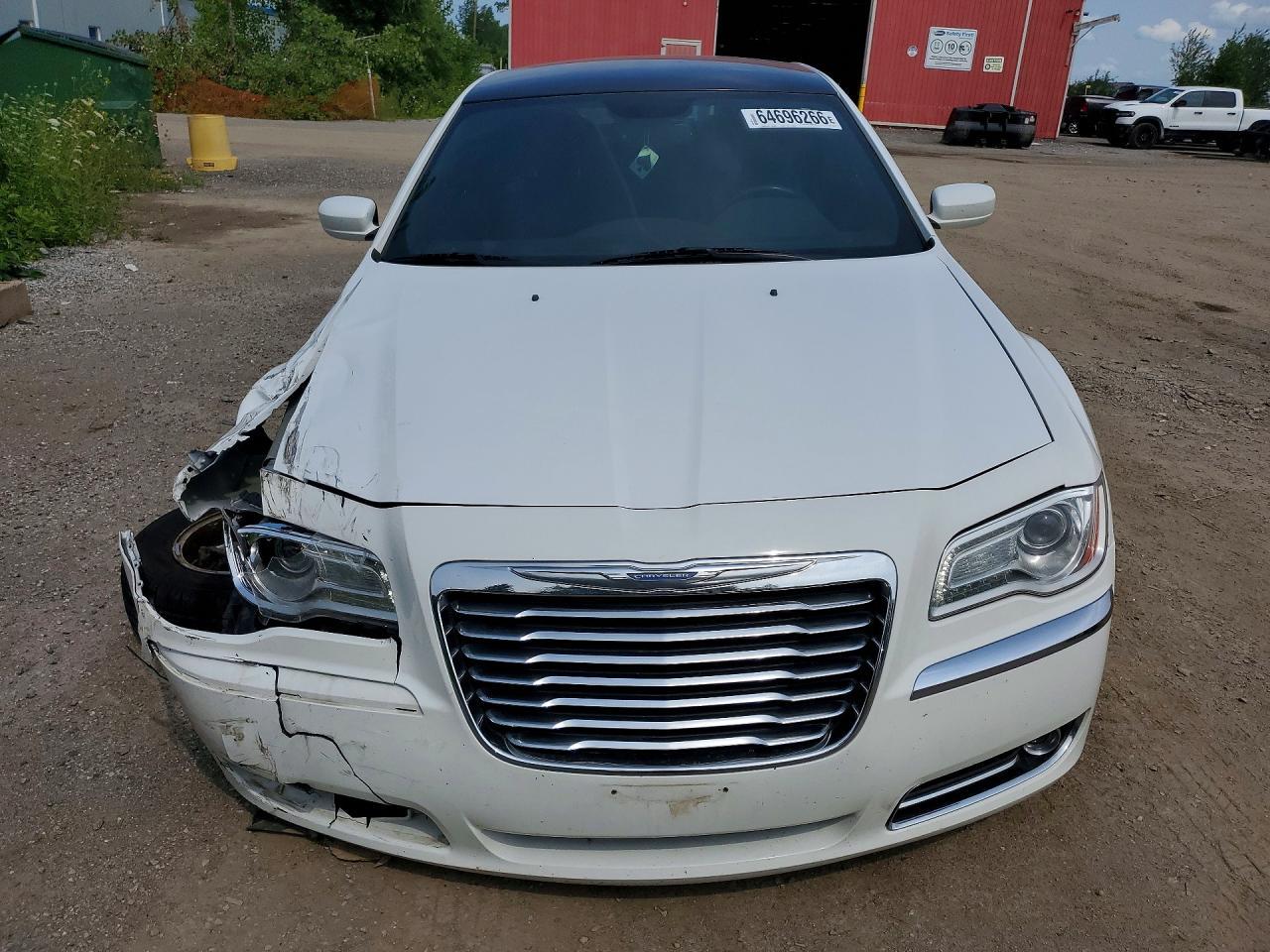 2014 Chrysler 300 - zdjęcie 5