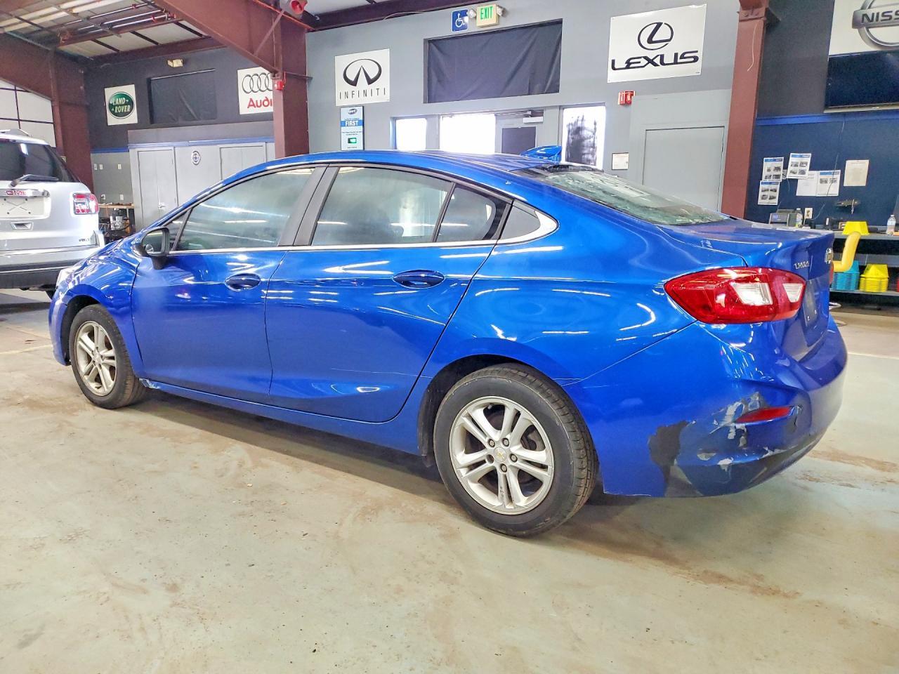 2017 Chevrolet Cruze Lt - zdjęcie 2