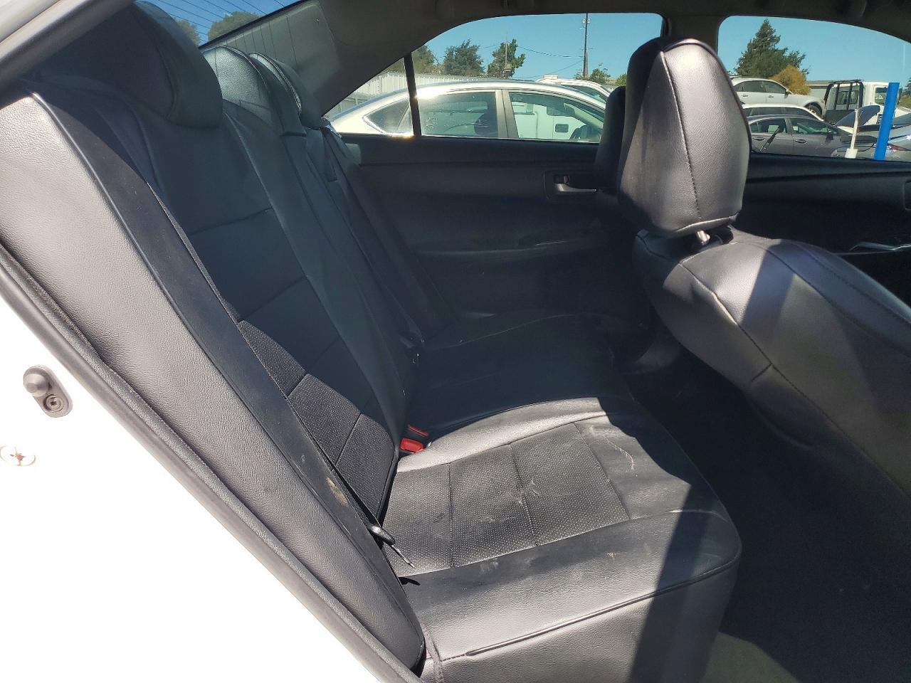 2017 Toyota Camry Se - zdjęcie 10