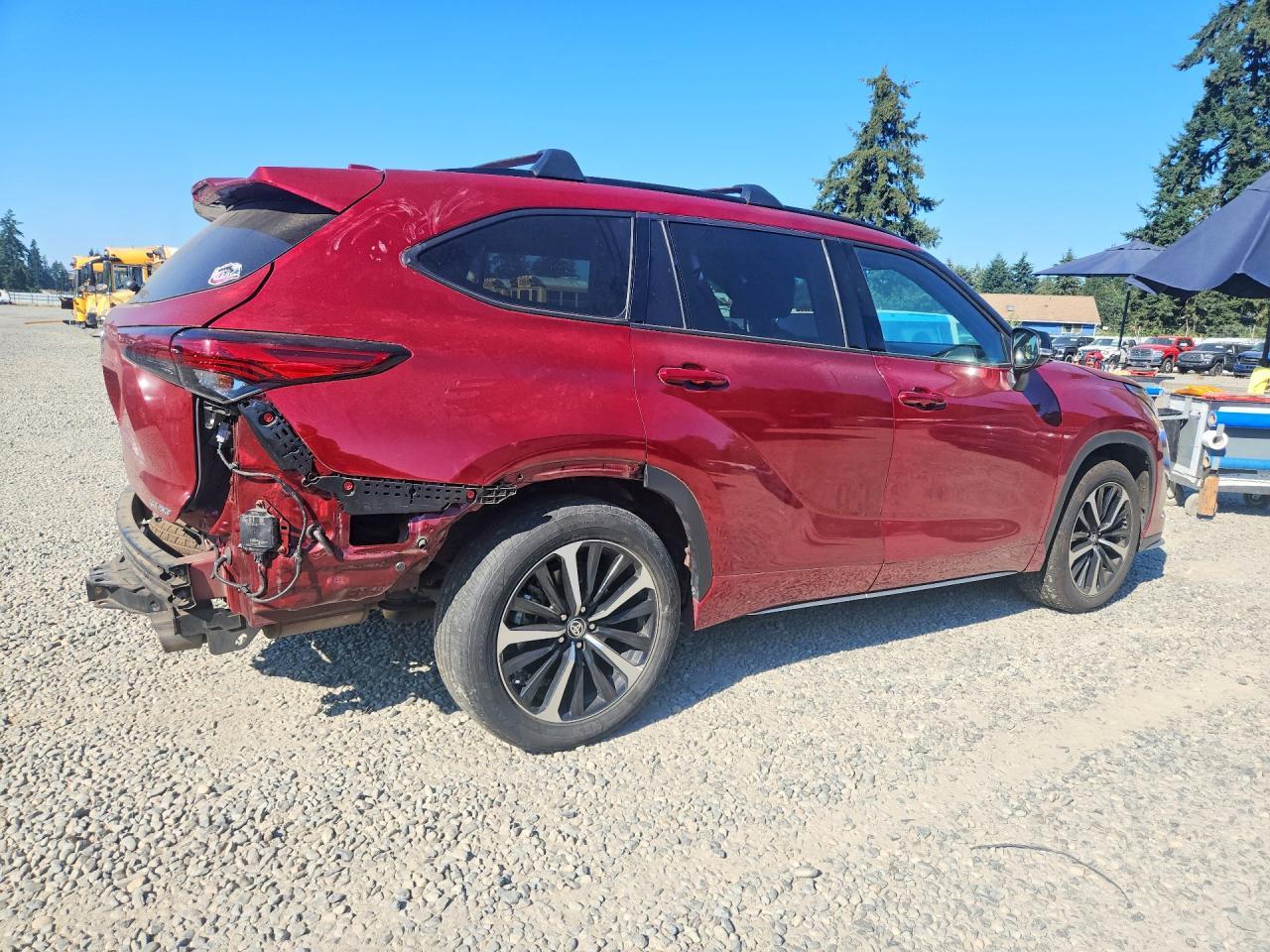 2021 Toyota Highlander Xse - zdjęcie 3