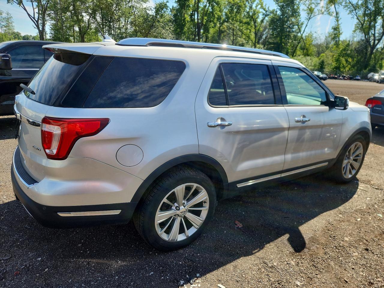 2018 Ford Explorer Limited - zdjęcie 3