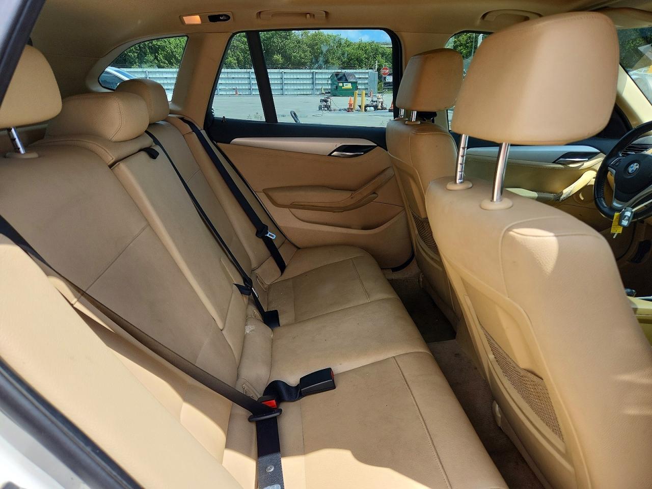 2015 BMW X1 xDrive28I - zdjęcie 10