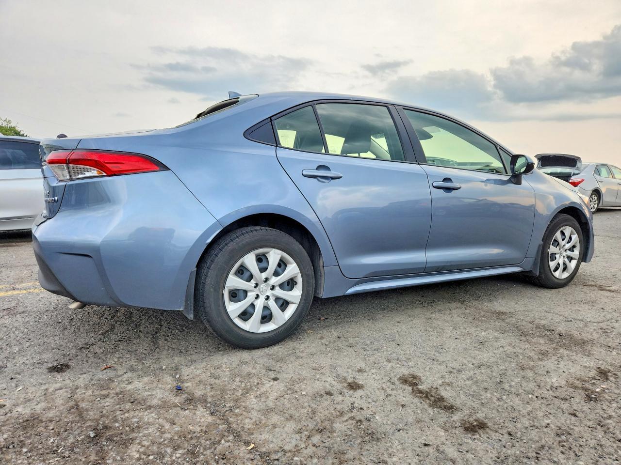 2023 Toyota Corolla Hybrid Le - zdjęcie 3