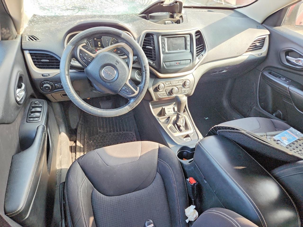 2015 Jeep Cherokee Latitude - zdjęcie 8