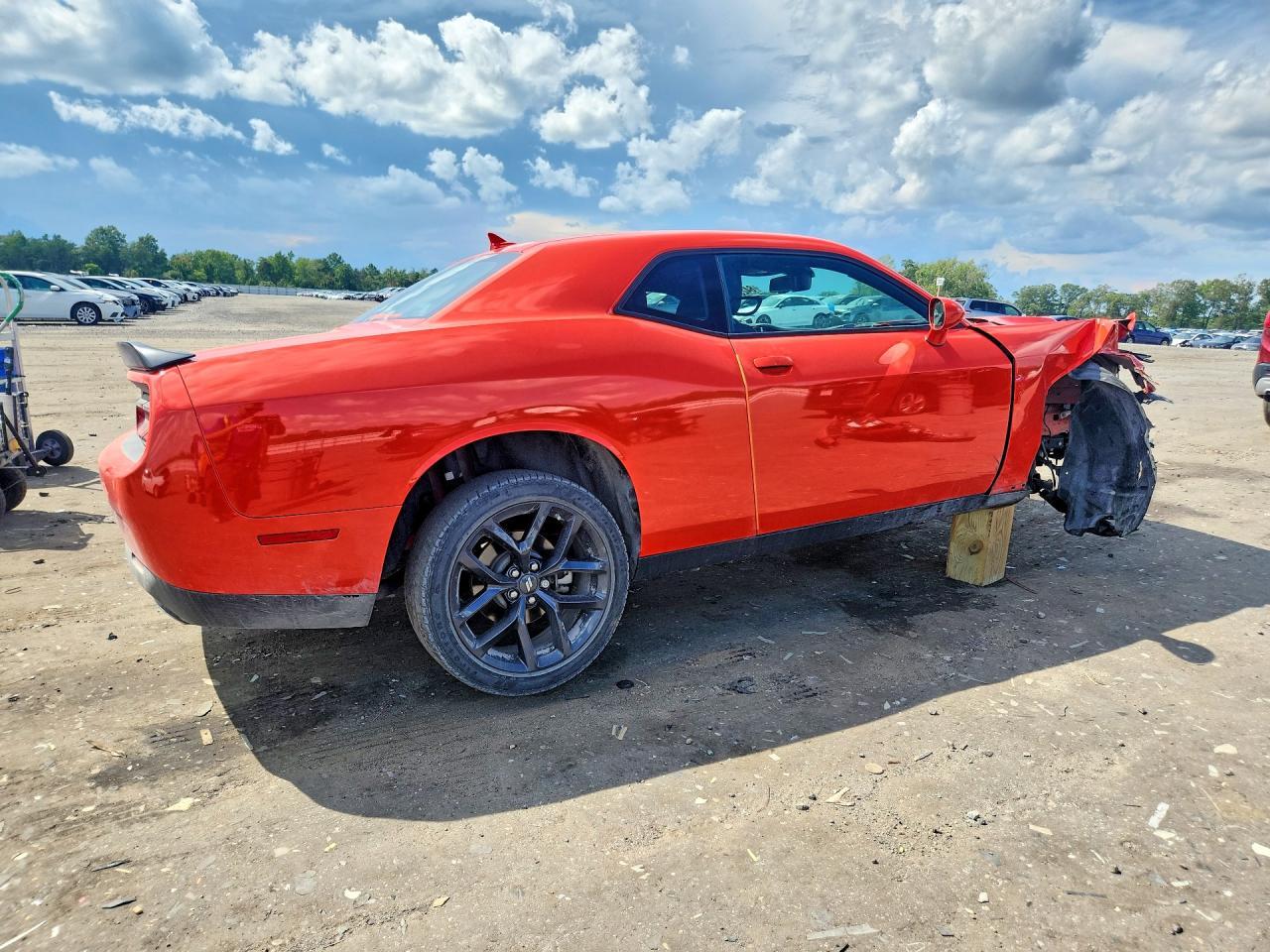 2023 Dodge Challenger Sxt - zdjęcie 3