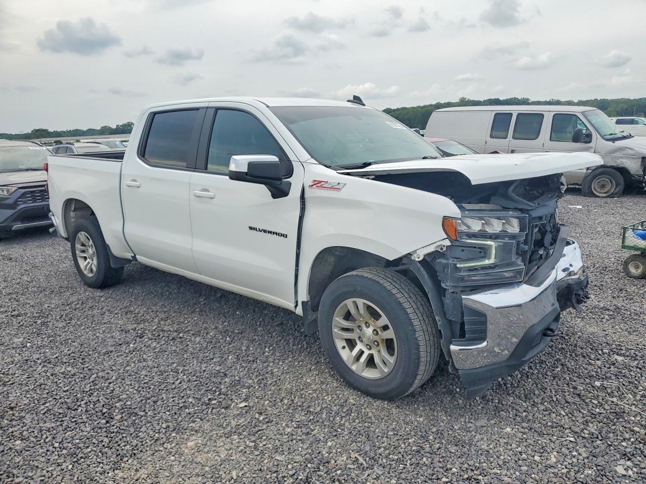 2022 Chevrolet Silverado Ltd K1500 Lt - zdjęcie 4