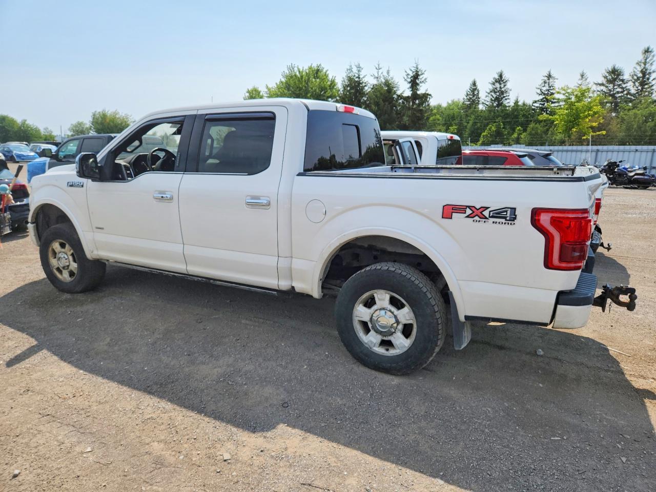 2015 Ford F150 Supercrew - zdjęcie 2