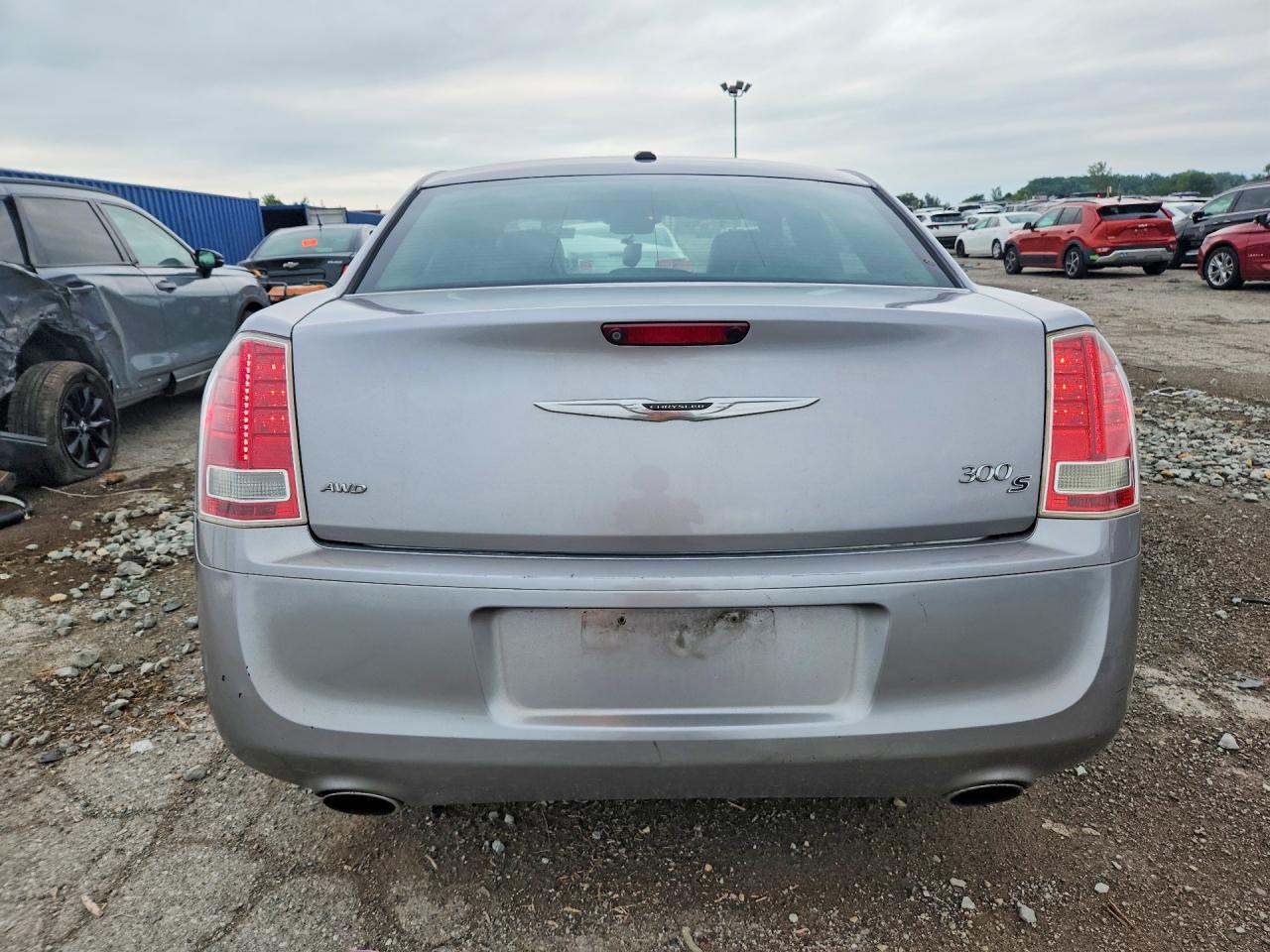 2014 Chrysler 300 S - zdjęcie 6