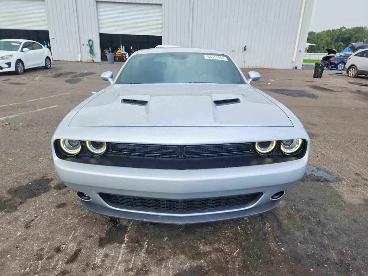 2023 Dodge Challenger Sxt - zdjęcie 5