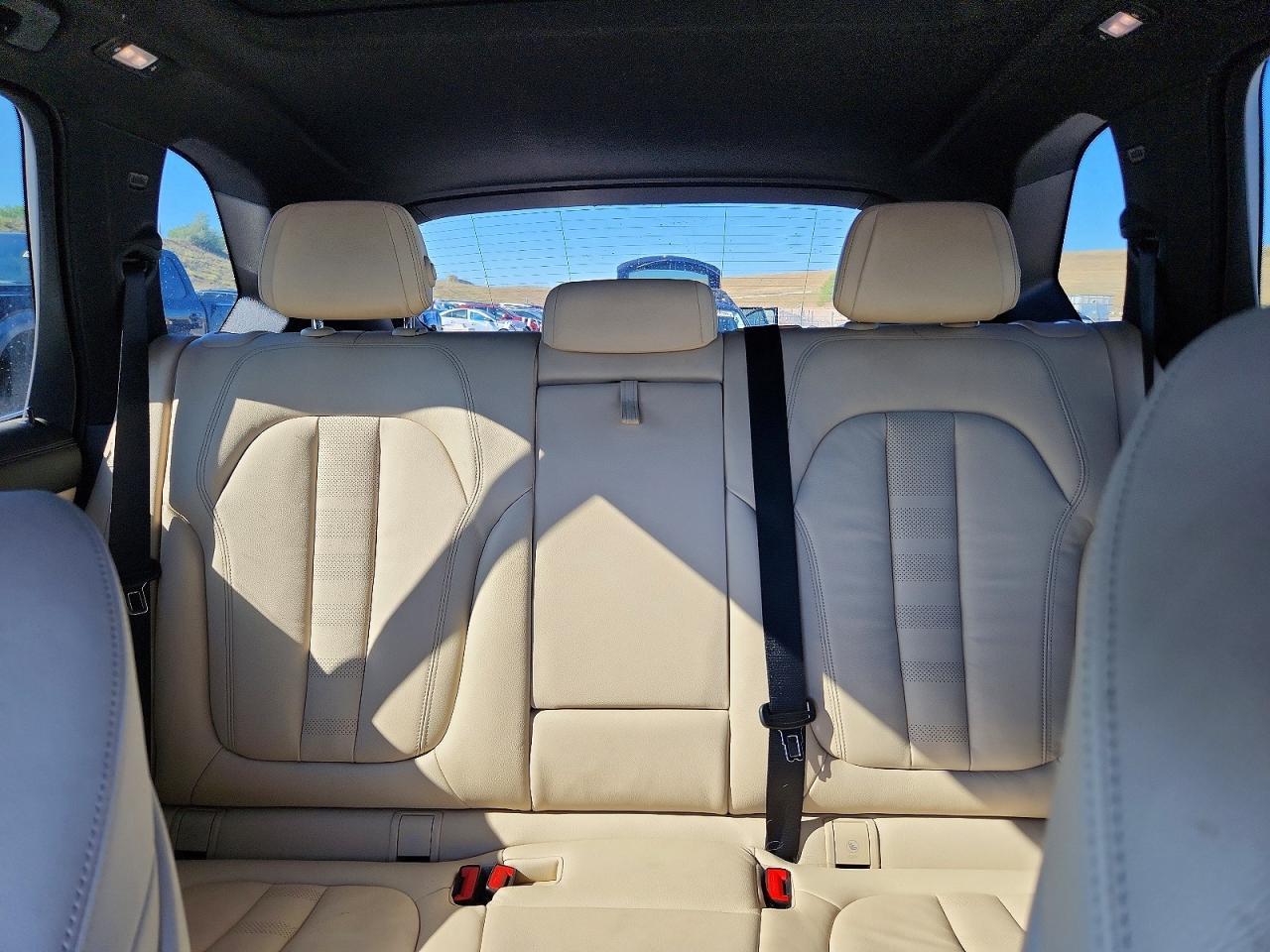 2021 BMW X5 xDrive45E - zdjęcie 10