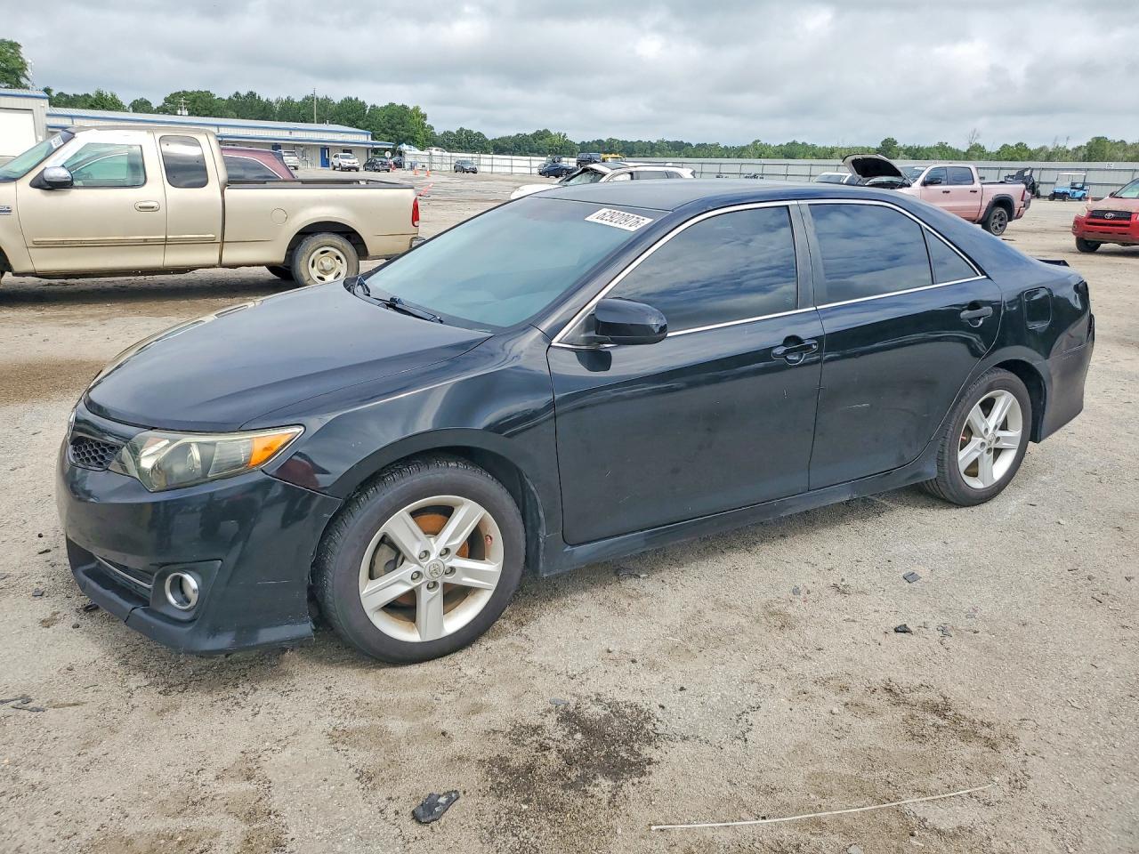 2013 Toyota Camry Se - zdjęcie główne