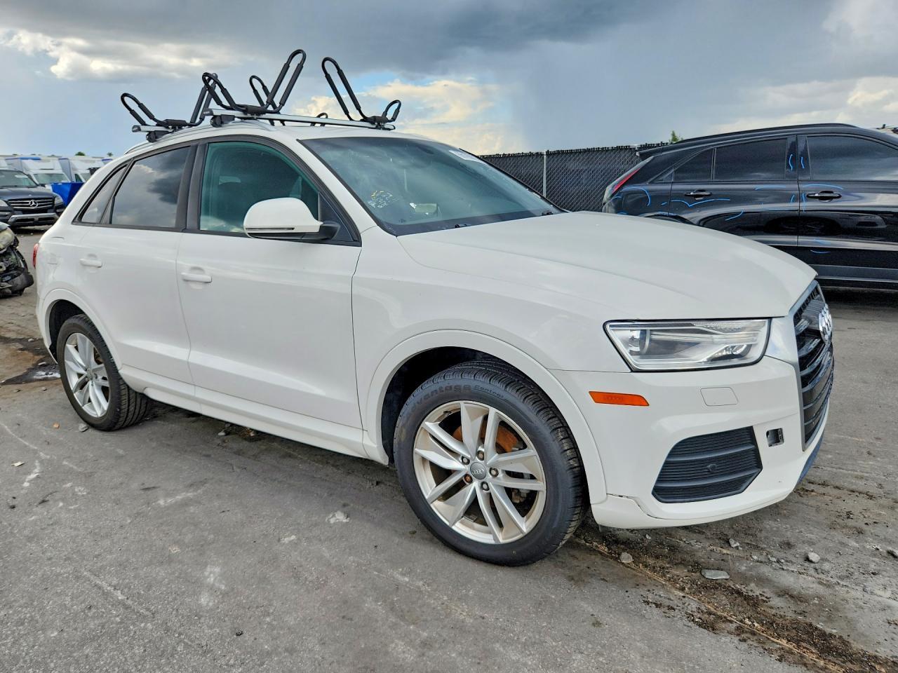 2017 Audi Q3 Premium - zdjęcie 4