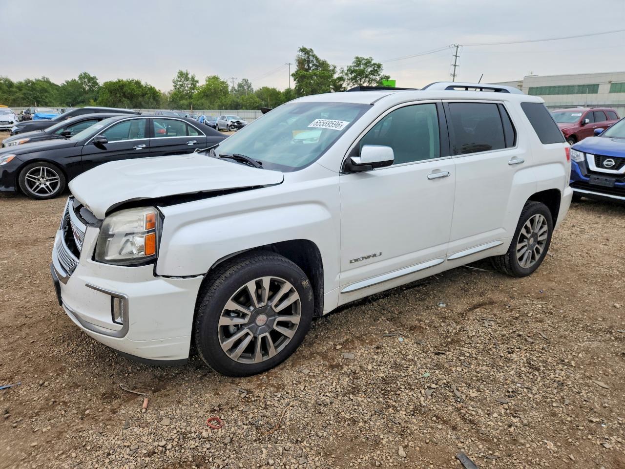 2016 GMC Terrain Denali - zdjęcie główne