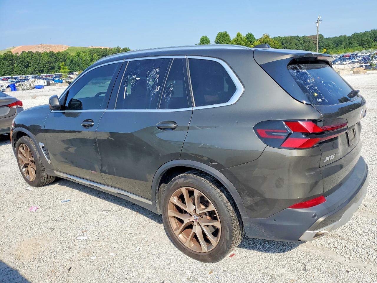 2024 BMW X5 xDrive40I - zdjęcie 2