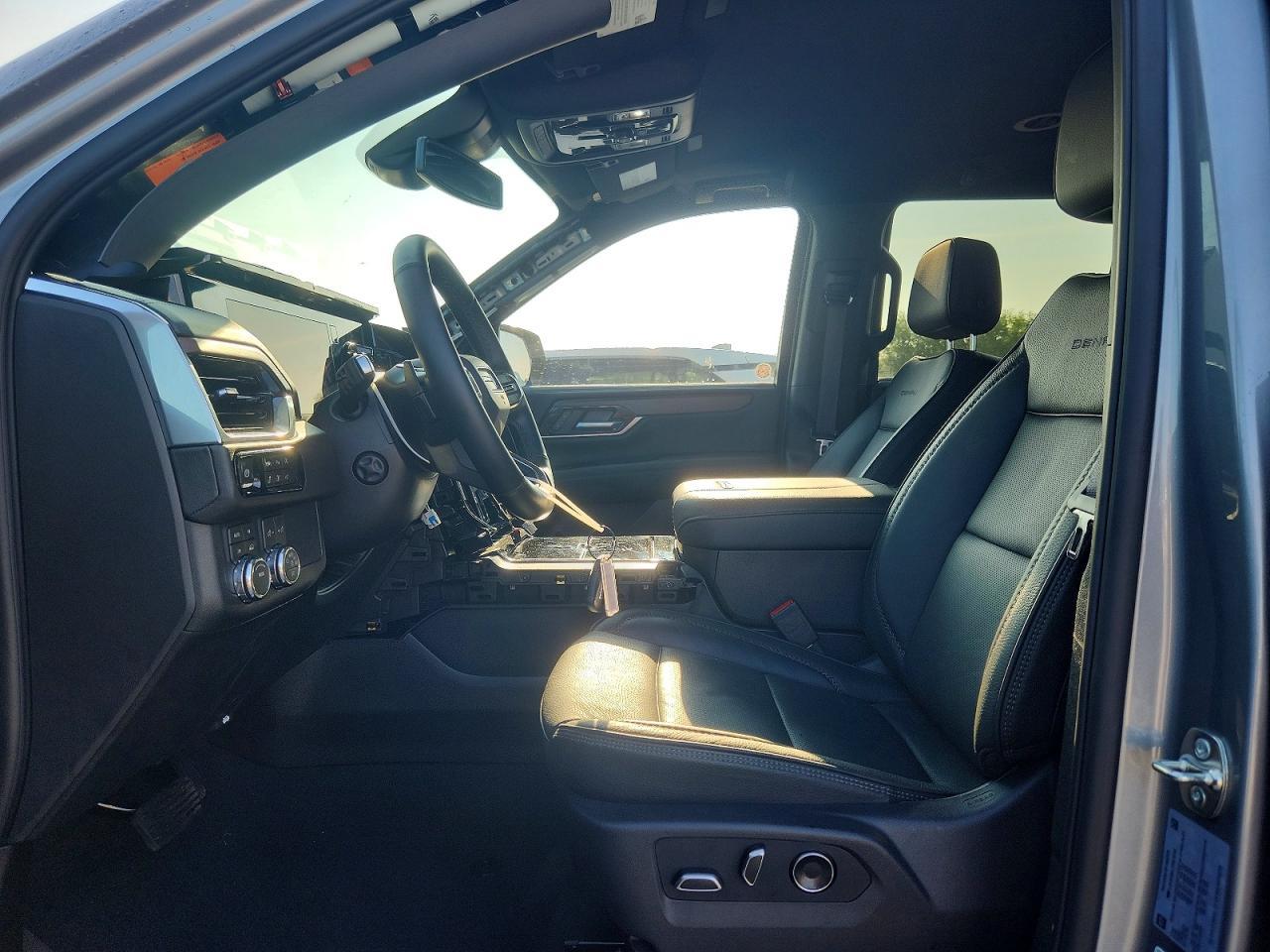 2026 GMC Yukon Denali - zdjęcie 7