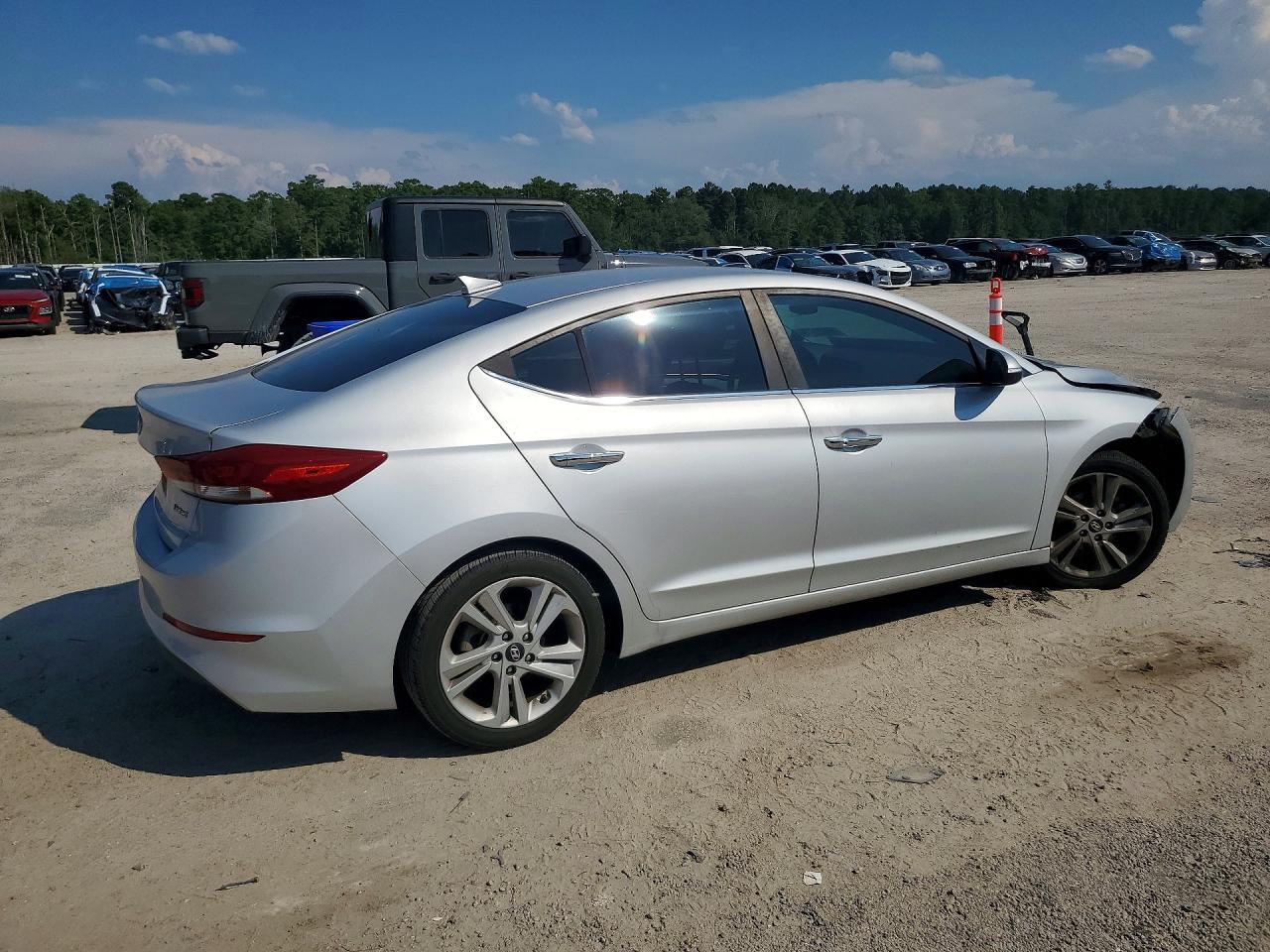 2017 Hyundai Elantra Limited - zdjęcie 3