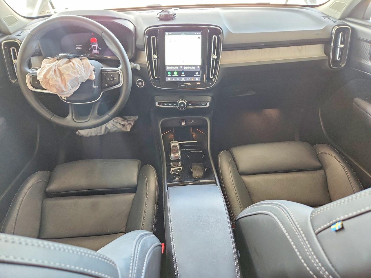 2024 Volvo Xc40 Plus - zdjęcie 8