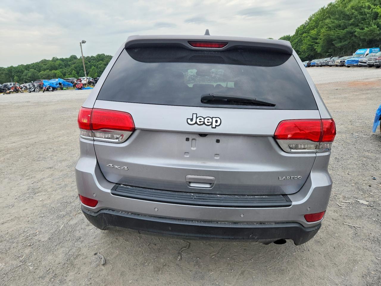 2017 Jeep Grand Cherokee Laredo - zdjęcie 6