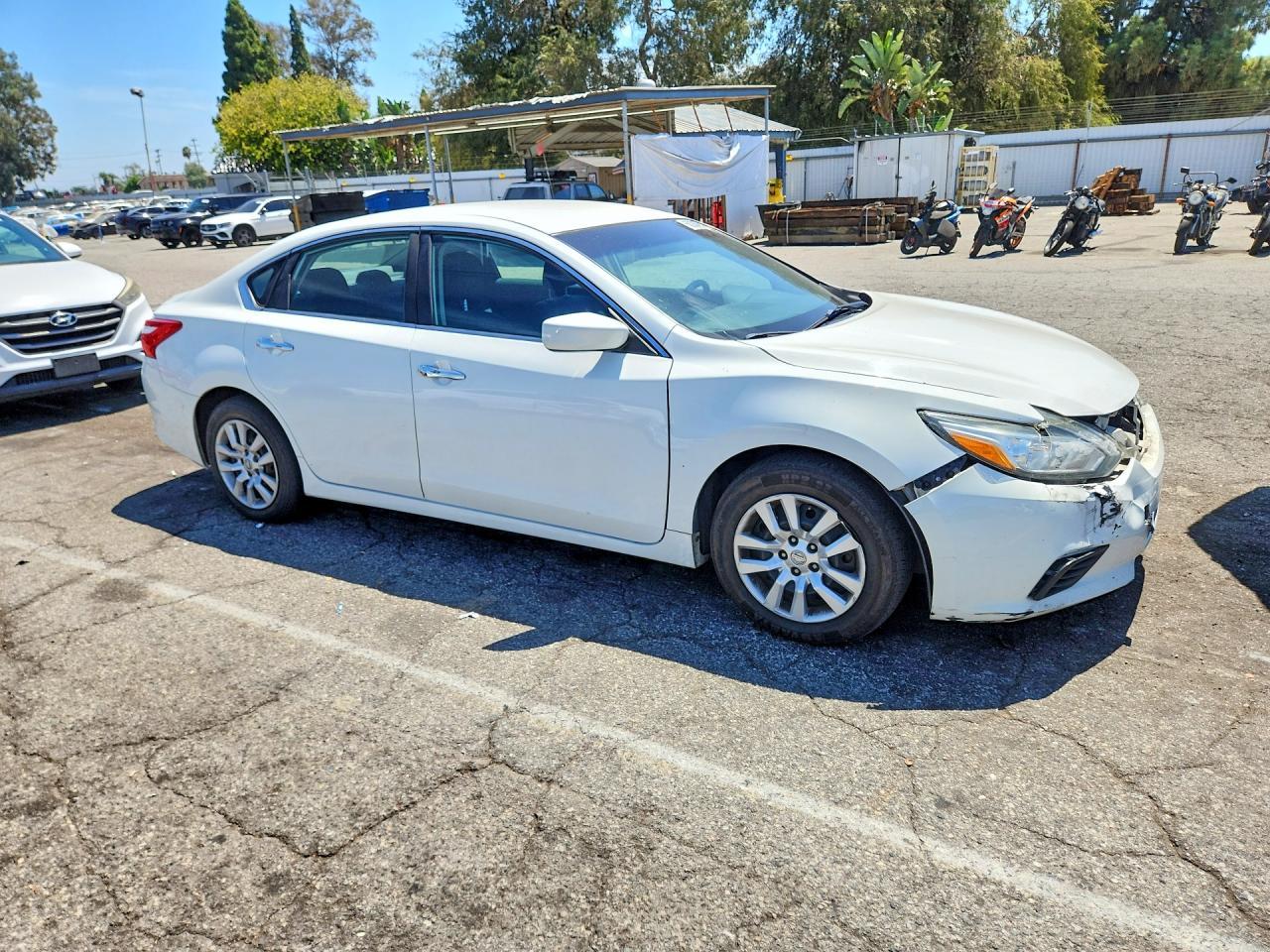 2016 Nissan Altima 2.5 S - zdjęcie 4