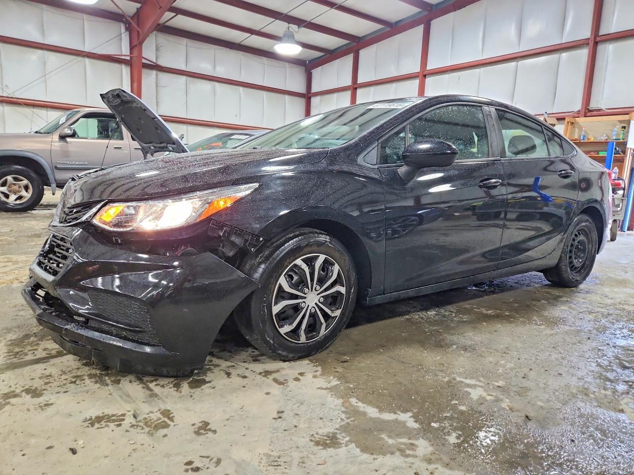 2018 Chevrolet Cruze Ls - zdjęcie główne