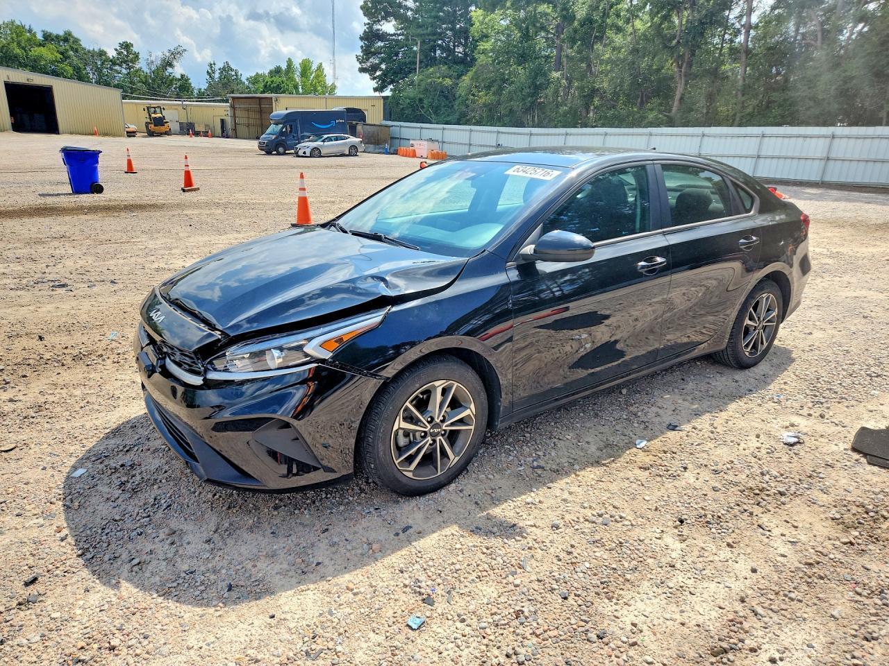 2023 Kia Forte Lxs - zdjęcie główne