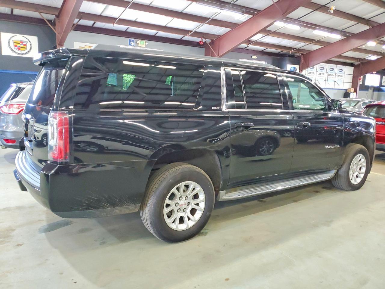 2016 GMC Yukon Xl K1500 Slt - zdjęcie 3