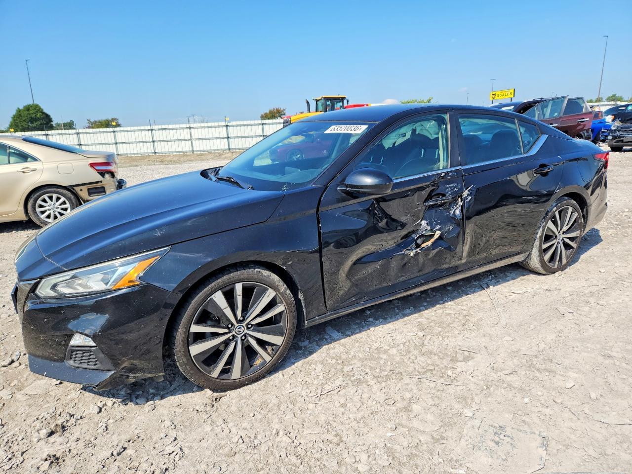 2020 Nissan Altima Sr - zdjęcie główne