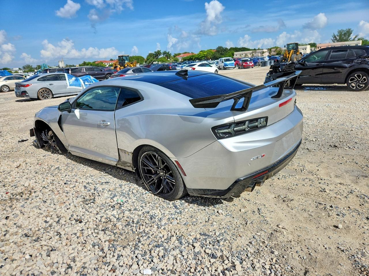 2017 Chevrolet Camaro Zl1 - zdjęcie 2