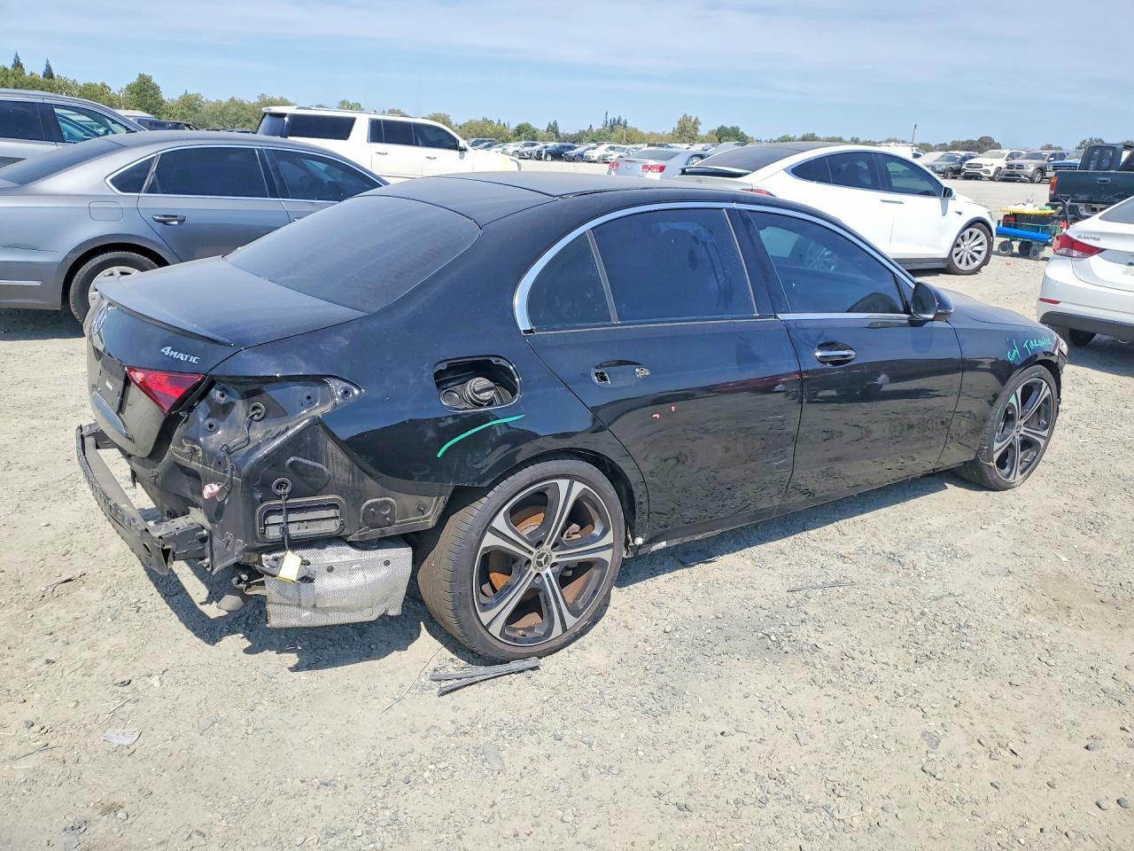 2022 Mercedes-Benz C 300 4Matic - zdjęcie 3