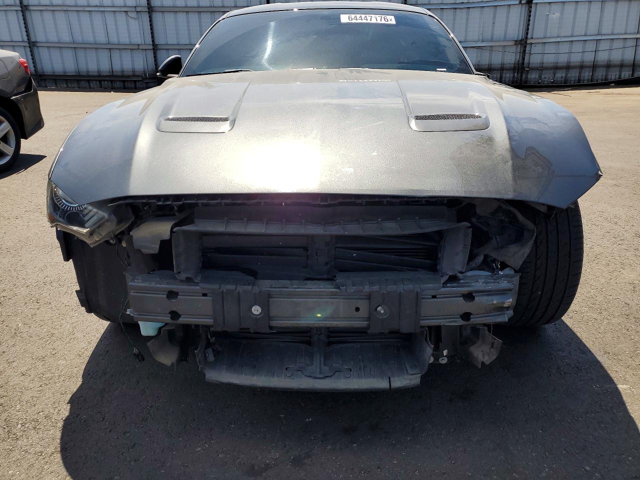 2019 Ford Mustang - zdjęcie 5