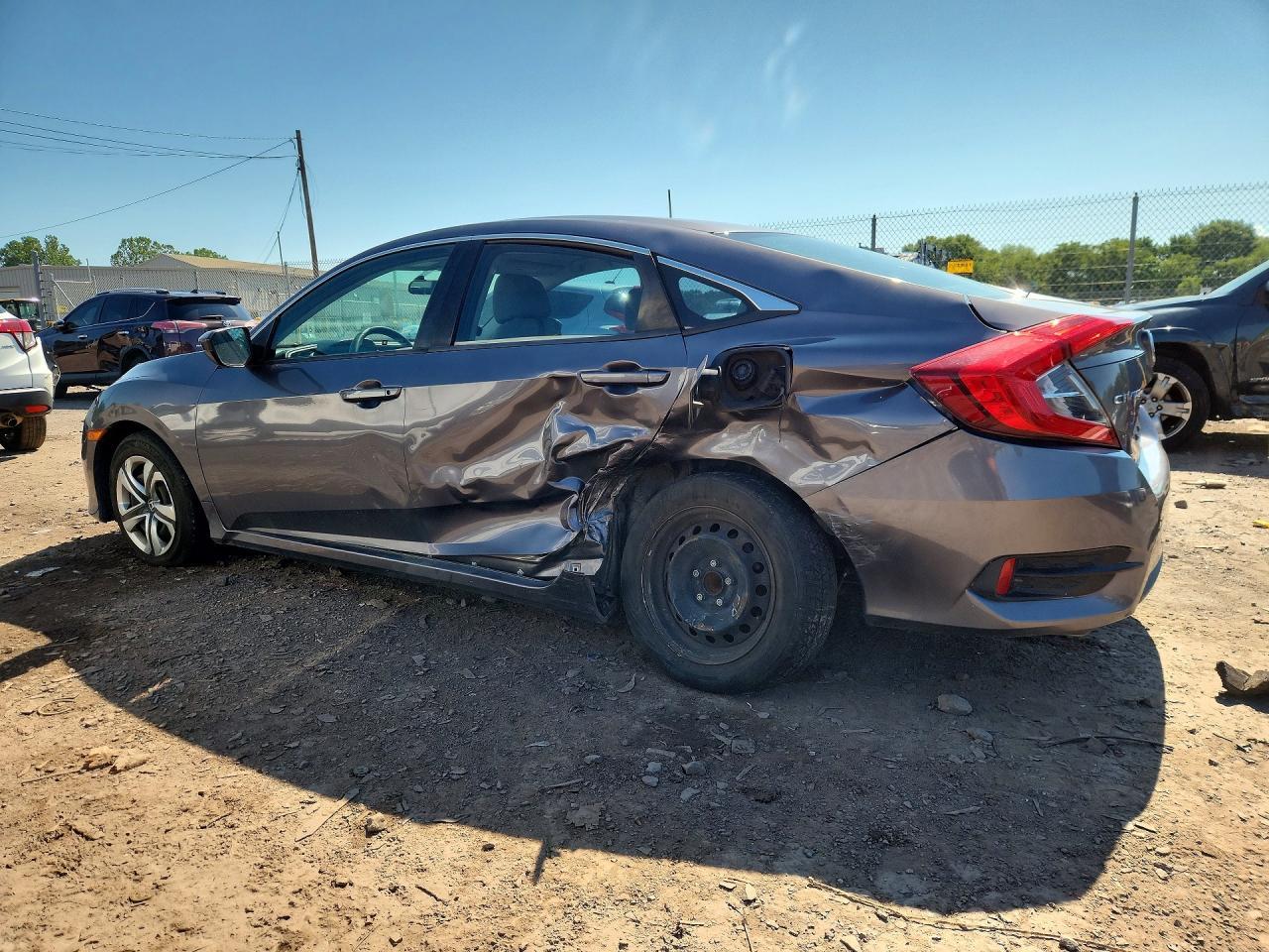 2018 Honda Civic Lx - zdjęcie 2