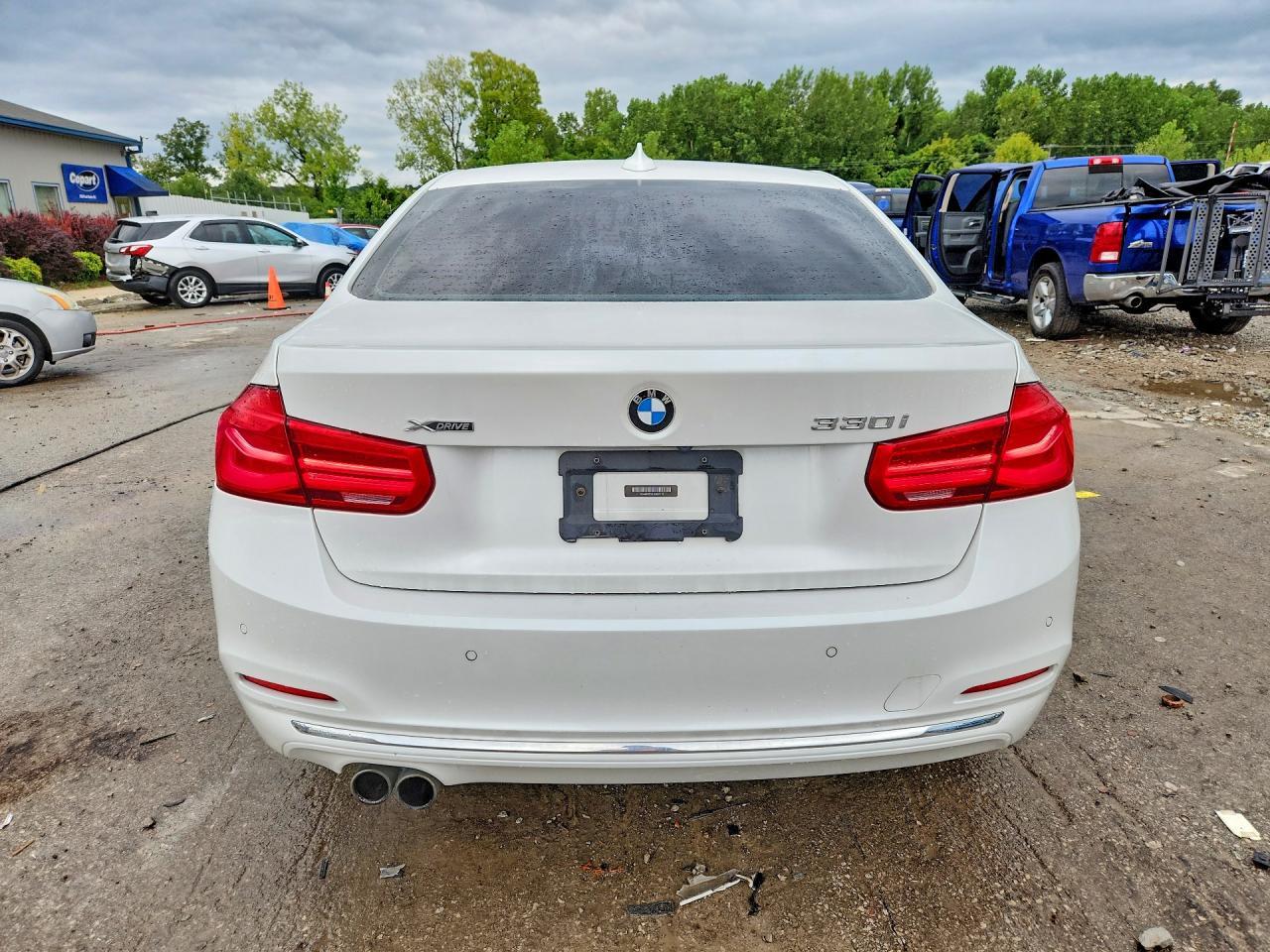 2018 BMW Seria 3 330i - zdjęcie 6