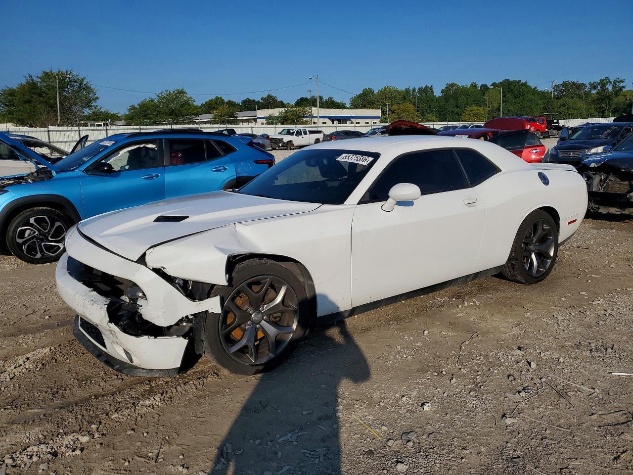2015 Dodge Challenger Sxt - zdjęcie główne