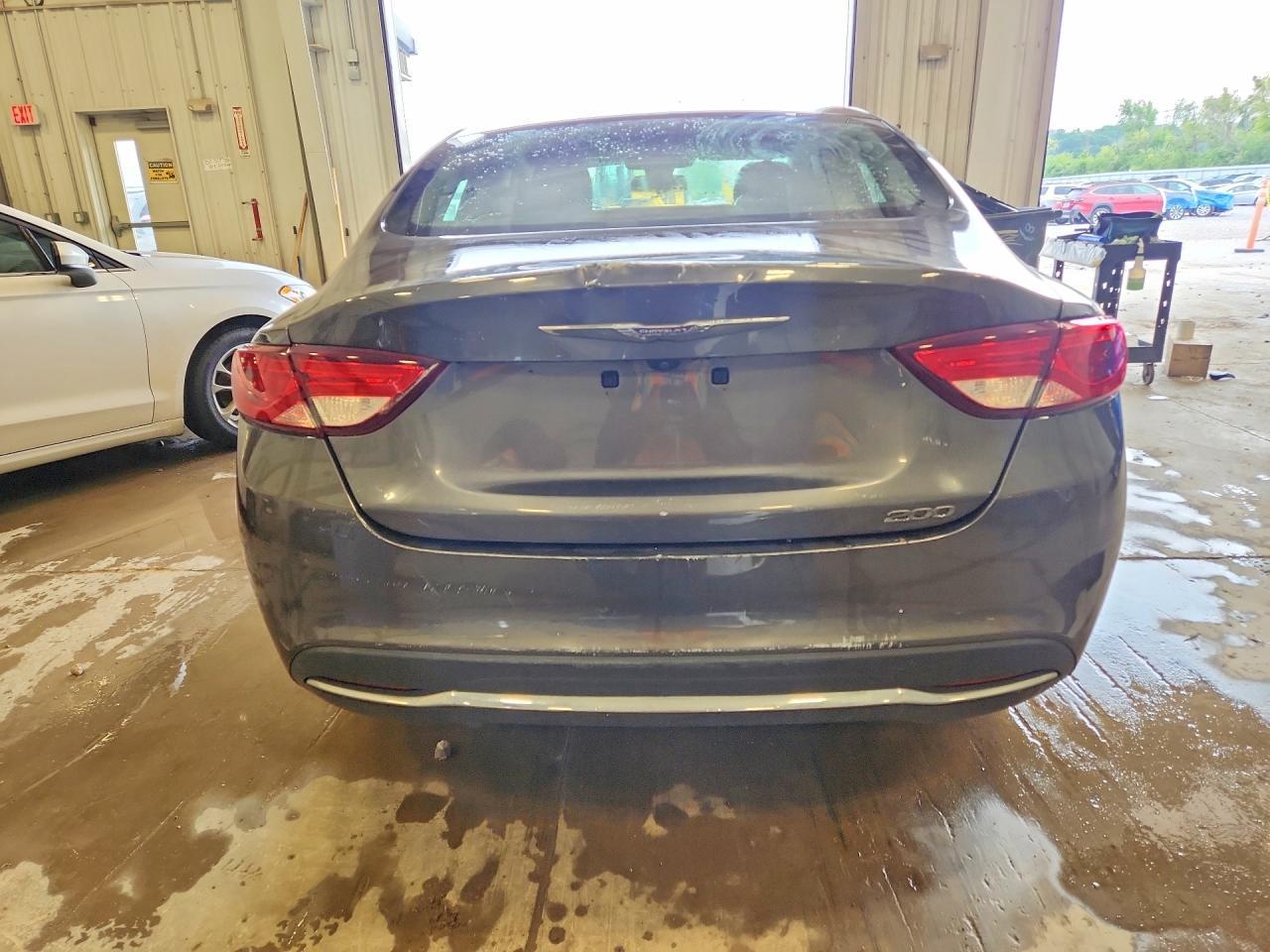 2016 Chrysler 200 Limited - zdjęcie 6