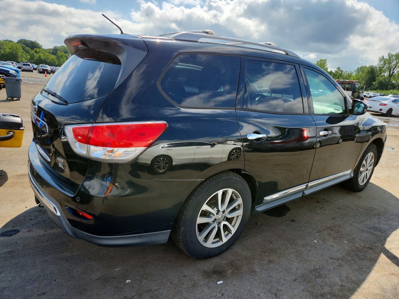 2013 Nissan Pathfinder S - zdjęcie 3