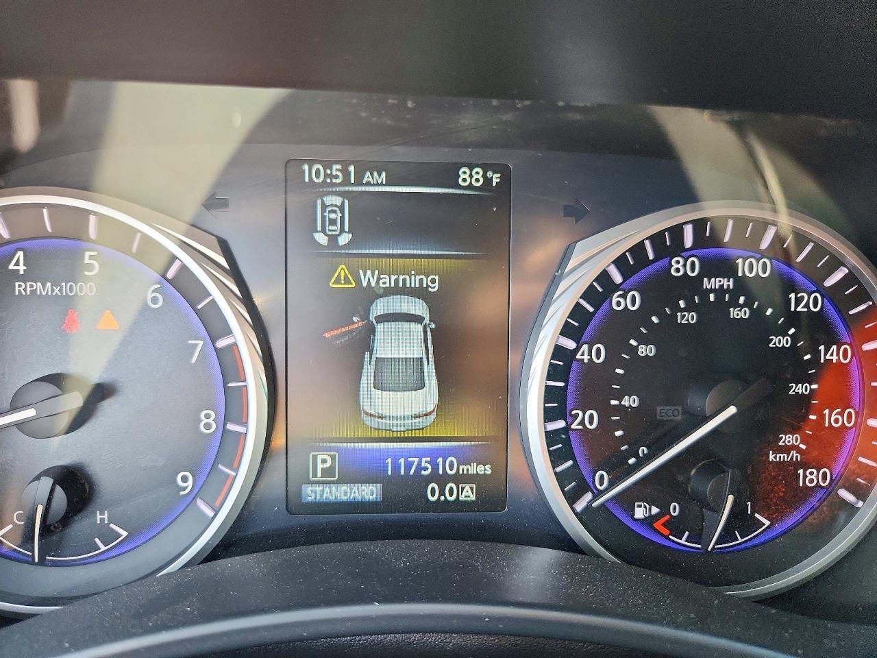2017 Infiniti Q60 Red Sport 400 - zdjęcie 9