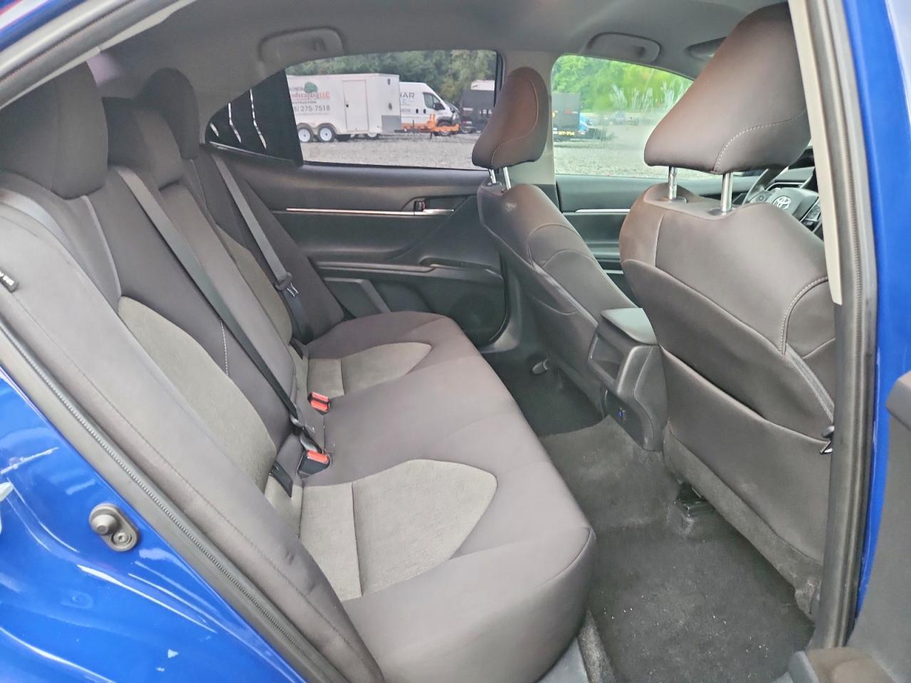 2024 Toyota Camry Le - zdjęcie 10