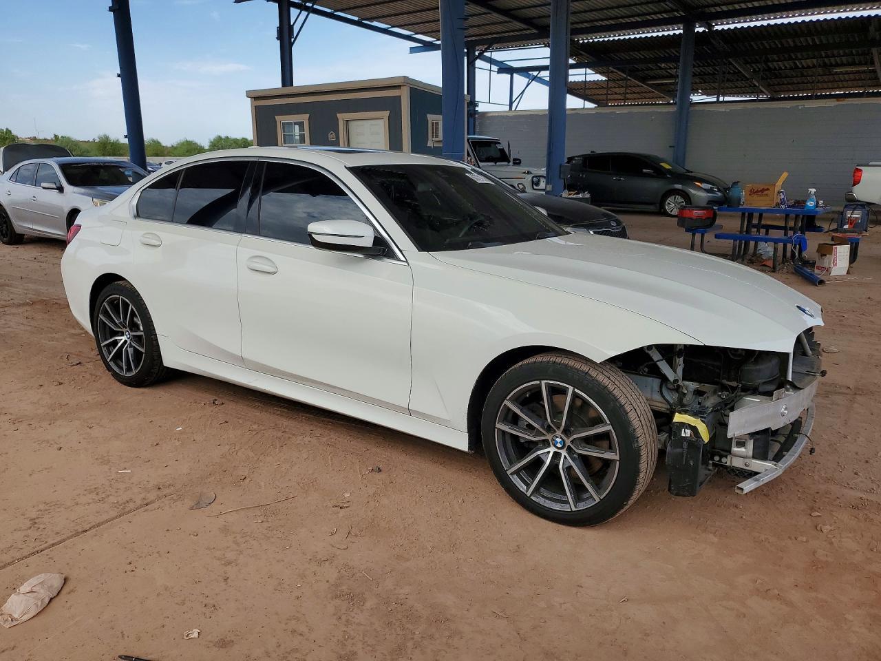 2020 BMW 330I - zdjęcie 4