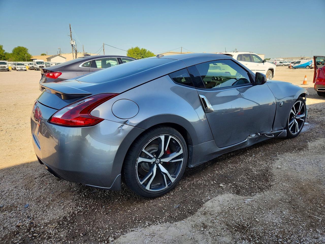 2019 Nissan 370Z Sport Touring - zdjęcie 3